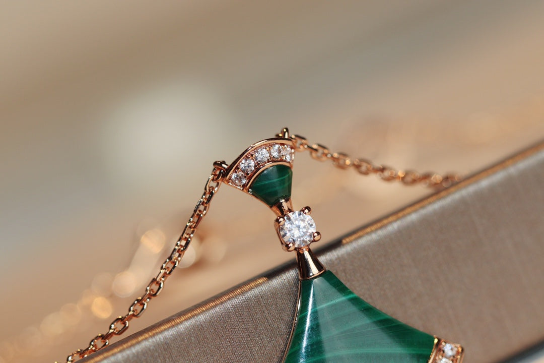 Pomuse DREAM NECKLACE MALACHITE DIAMOND