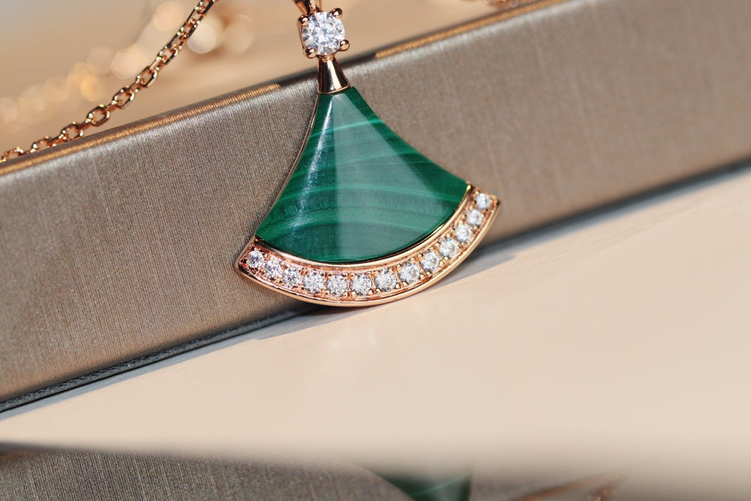 Pomuse DREAM NECKLACE MALACHITE DIAMOND