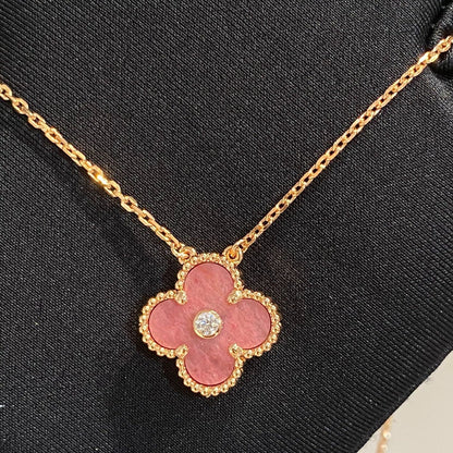 Pomuse CLOVER 15MM DIAMOND RHODONITE NECKLACE