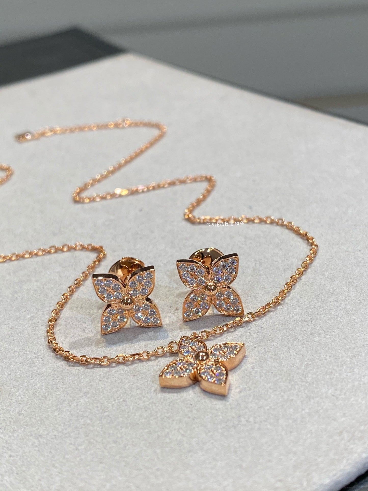 Pomuse STAR DIAMOND NECKALCE