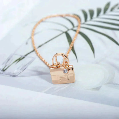 Pomuse AMULETTE PEDANT ROSE GOLD NECKLACE