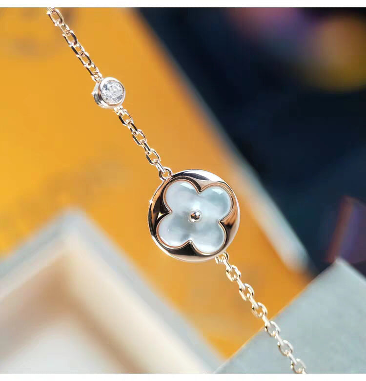 Pomuse SUN MOP GOLD 1 DIAMOND NECKLACE