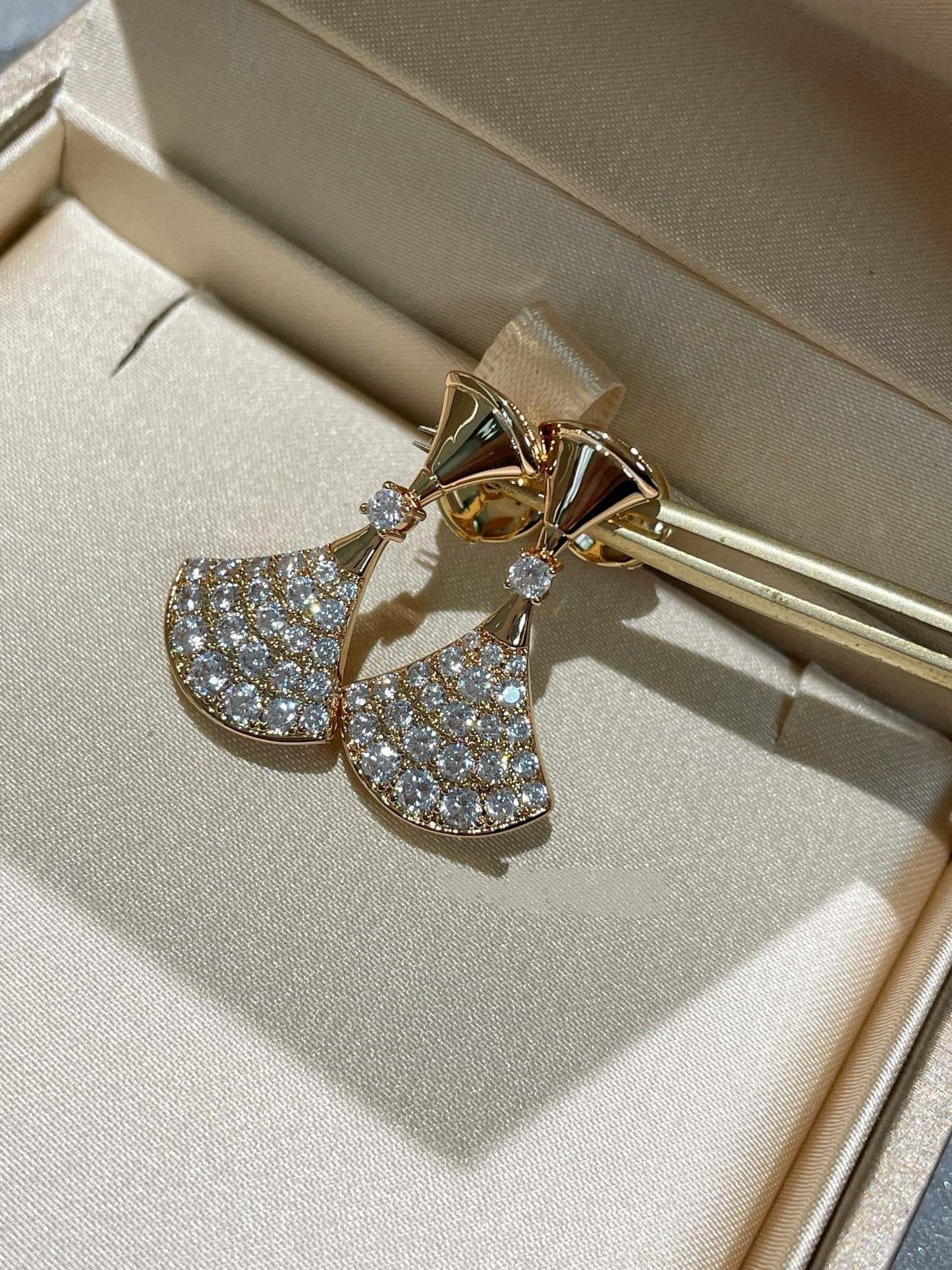 Pomuse DREAM EARRINGS DIAMOND