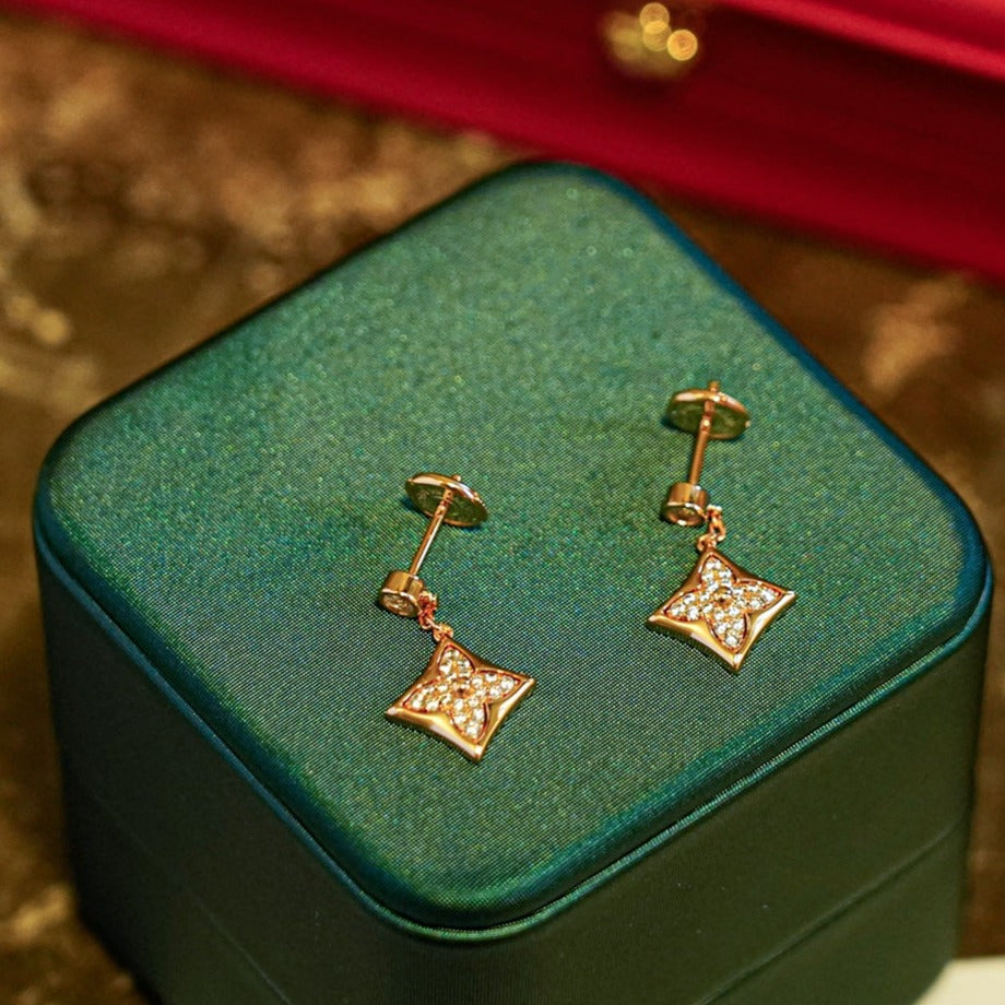 Pomuse STAR DIAMONDS EARRINGS GOLD
