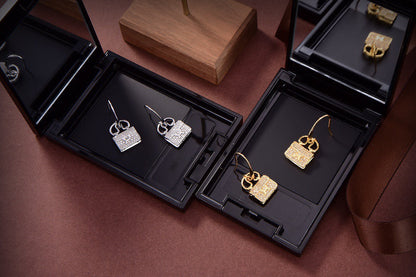 Pomuse KELLY DIAMOND EARRINGS