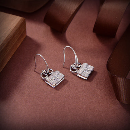 Pomuse KELLY DIAMOND EARRINGS