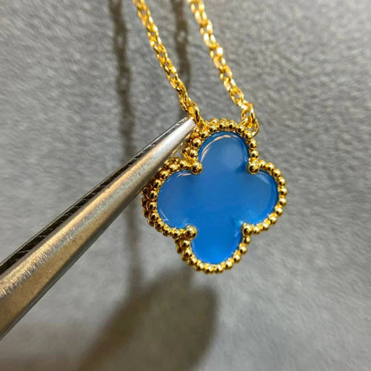 Pomuse CLOVER 15MM BLUE AGATE NECKLACE