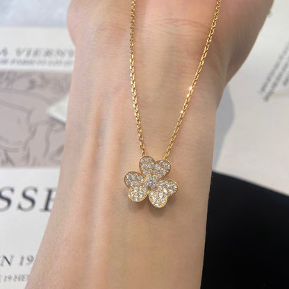 Pomuse FRIVOLE FLOWER DIAMOND NECKLACE