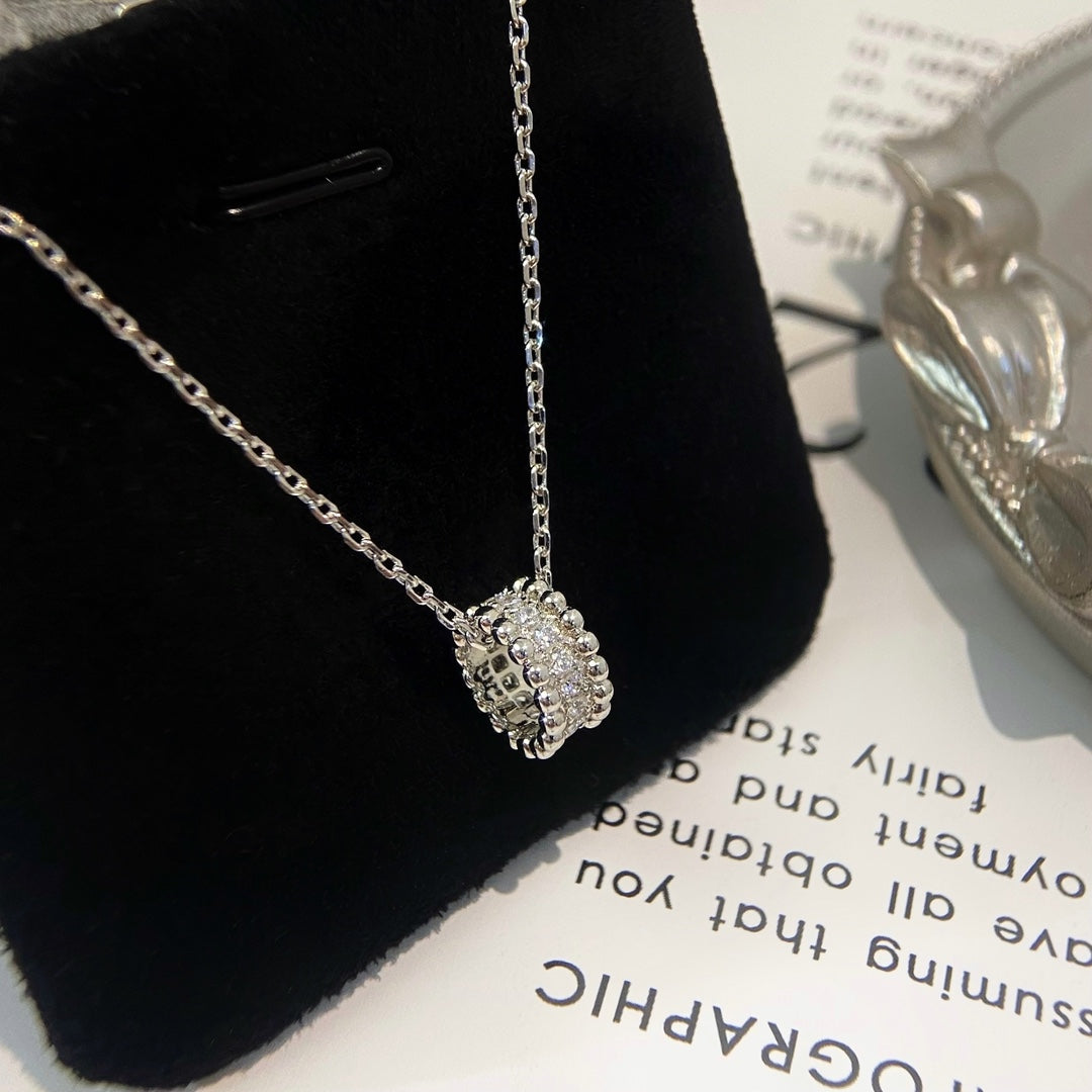 Pomuse PERLEE DIAMOND NECKLACE