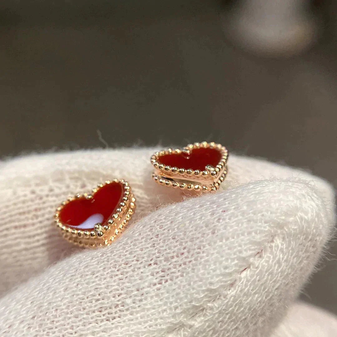 Pomuse HEART CARNELIAN STUD EARRINGS