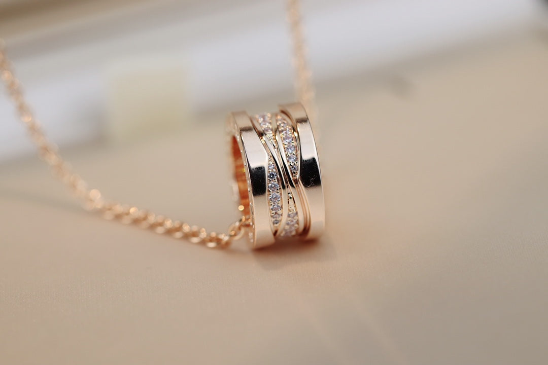 Pomuse ZERO 1 PINK GOLD DIAMOND NECKLACE