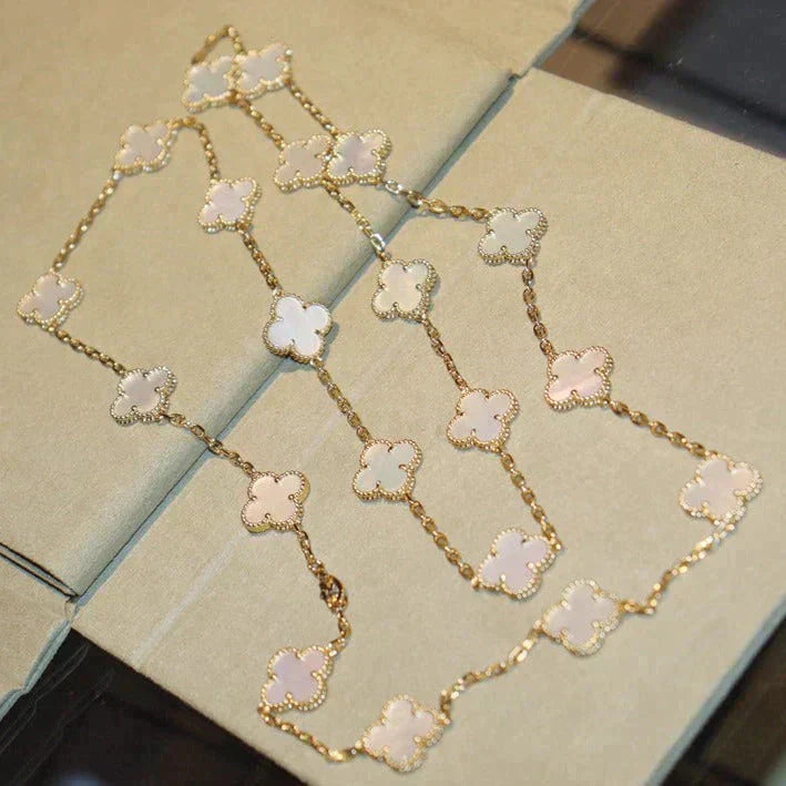 Pomuse CLOVER 20 MOTIFS WHITE MOP NECKLACE