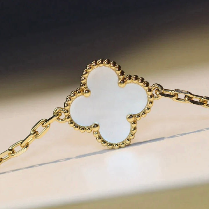 Pomuse CLOVER 20 MOTIFS WHITE MOP NECKLACE