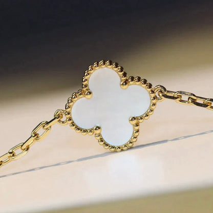 Pomuse CLOVER 20 MOTIFS WHITE MOP NECKLACE