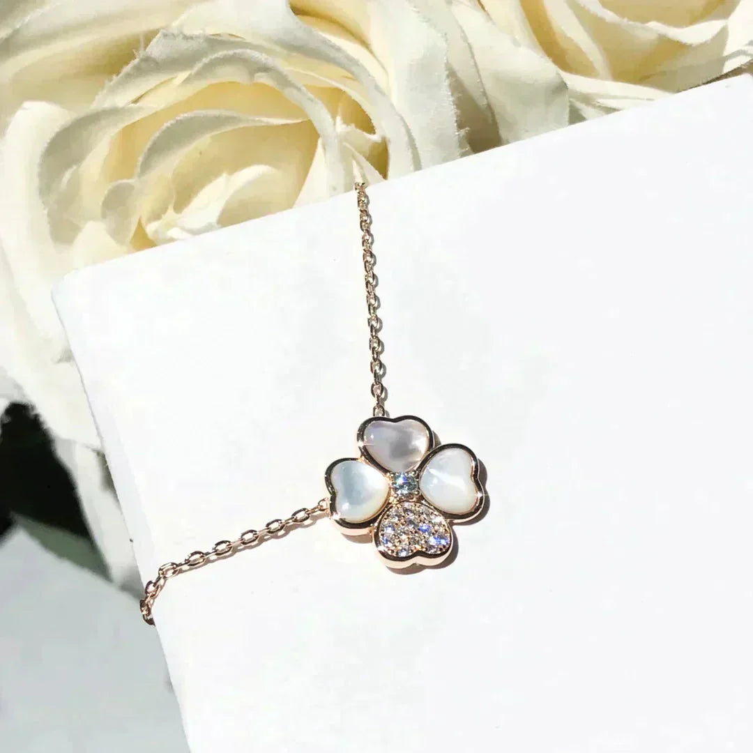 Pomuse CLOVER MOP DIAMOND ROSE GOLD NECKLACE