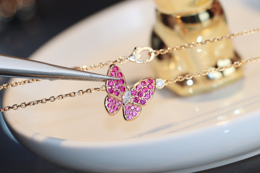 Pomuse BUTTERFLY RED DIAMOND ROSE GOLD NECKLACE