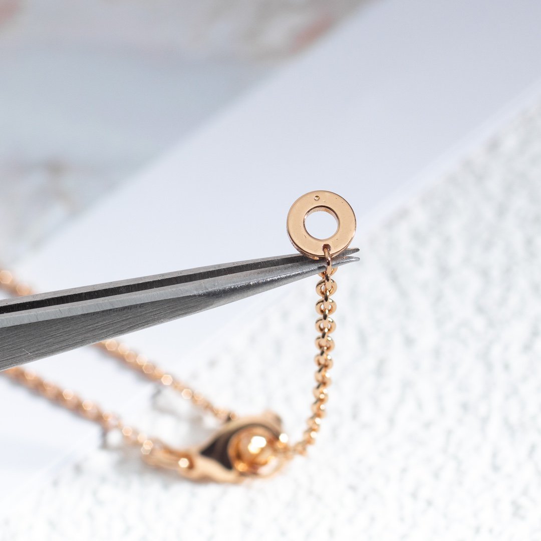 Pomuse ZERO 1 WHITE CERAMIC PINK GOLD DIAMOND NECKLACE