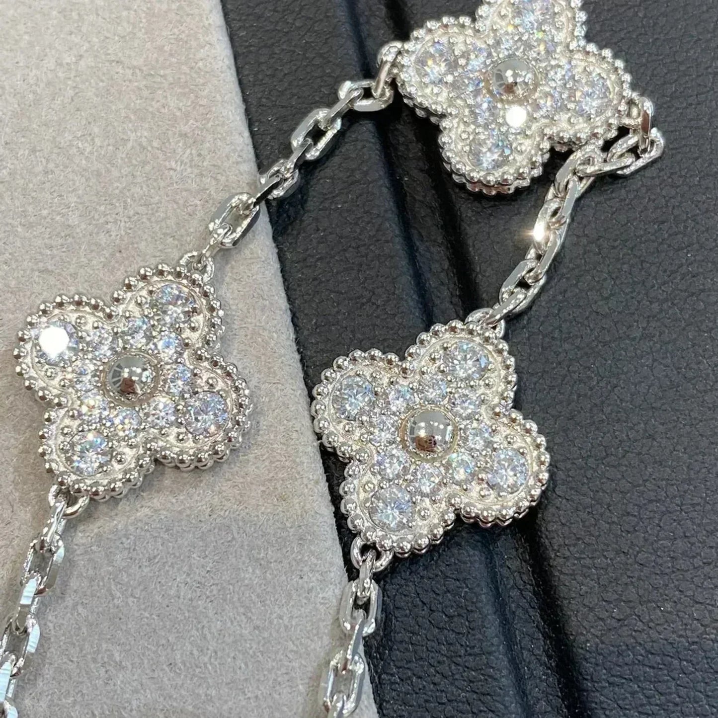 Pomuse CLOVER 5 MOTIFS  DIAMOND BRACELET SILVER