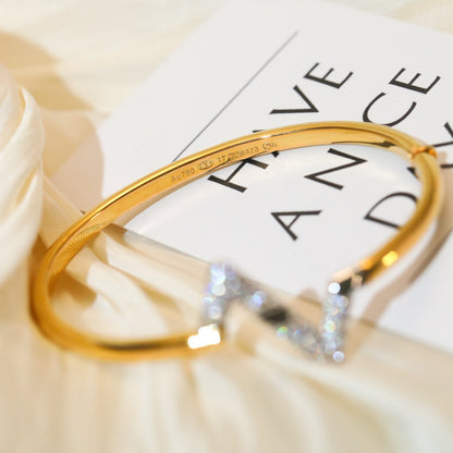 Pomuse VOLTE UPSITE DOWN GOLD DIAMOND BRACELET
