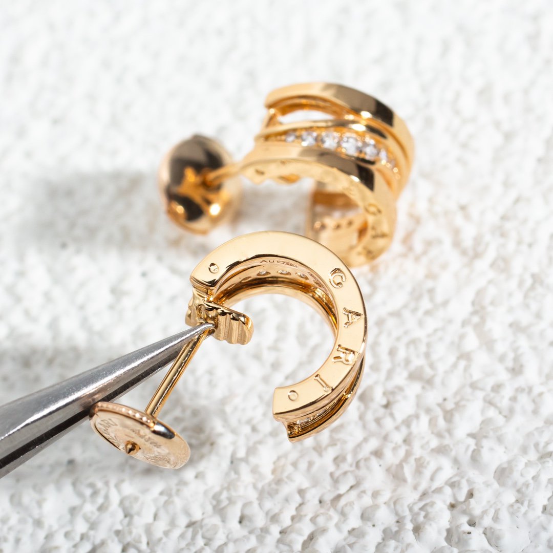 Pomuse ZERO 1 PINK GOLD DIAMONDS EARRINGS