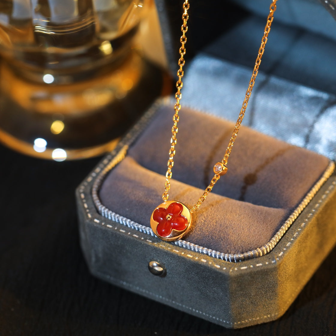 Pomuse SUN PEDANT PINK GOLD 1 DIAMOND NECKLACE