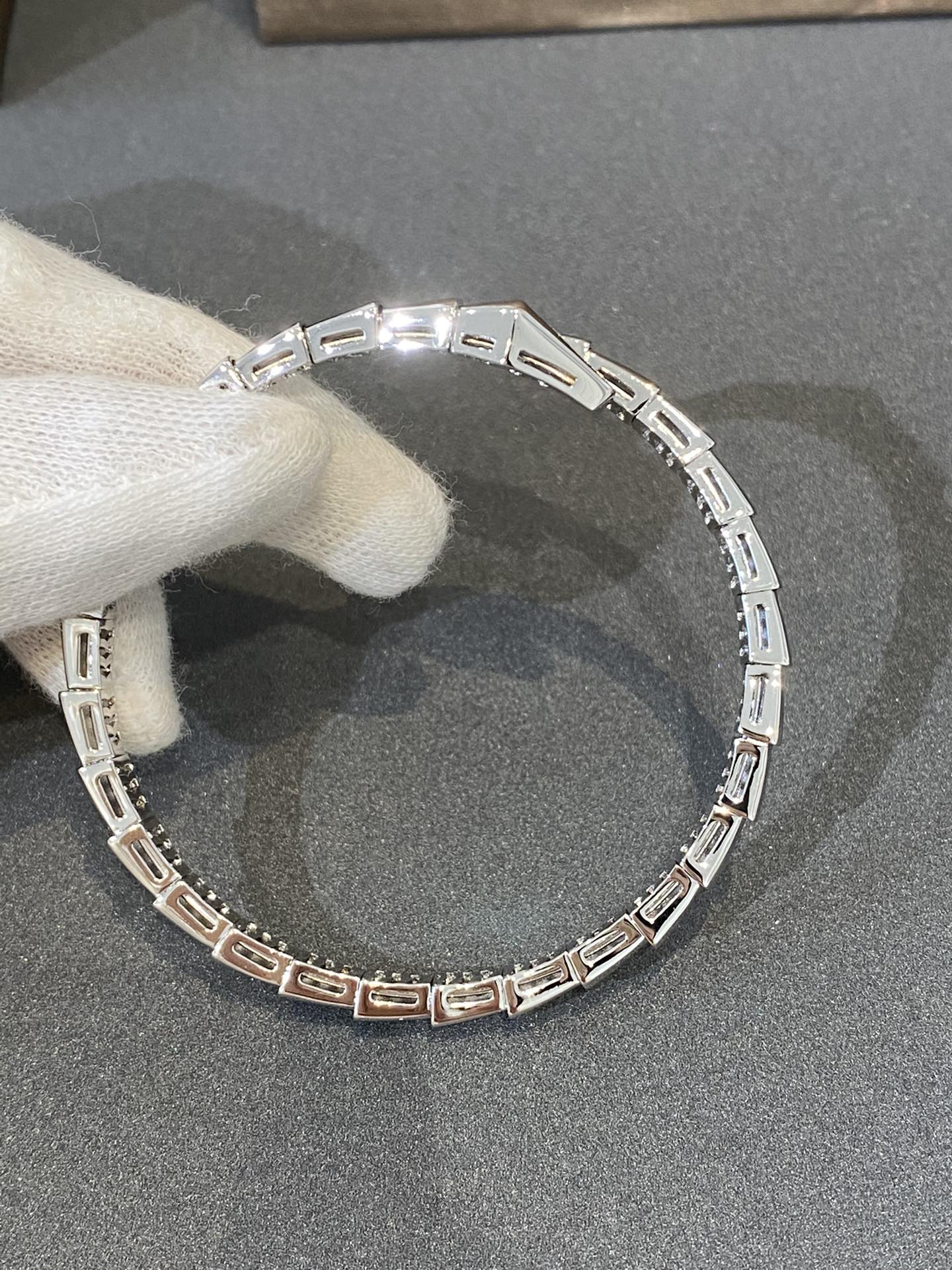 Pomuse SERPENTI BRACELET DIAMONDS SILVER