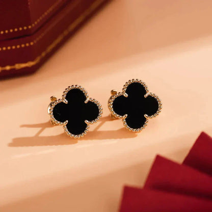 Pomuse CLOVER MEDIUM 1 MOTIFS  ONYX STUD EARRINGS