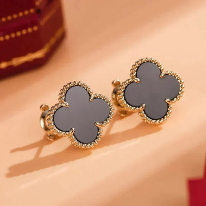 Pomuse CLOVER MEDIUM 1 MOTIFS  ONYX STUD EARRINGS