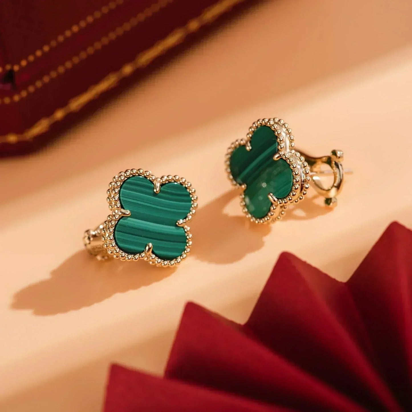 Pomuse CLOVER MEDIUM 1 MOTIFS MALACHITE  EARRINGS