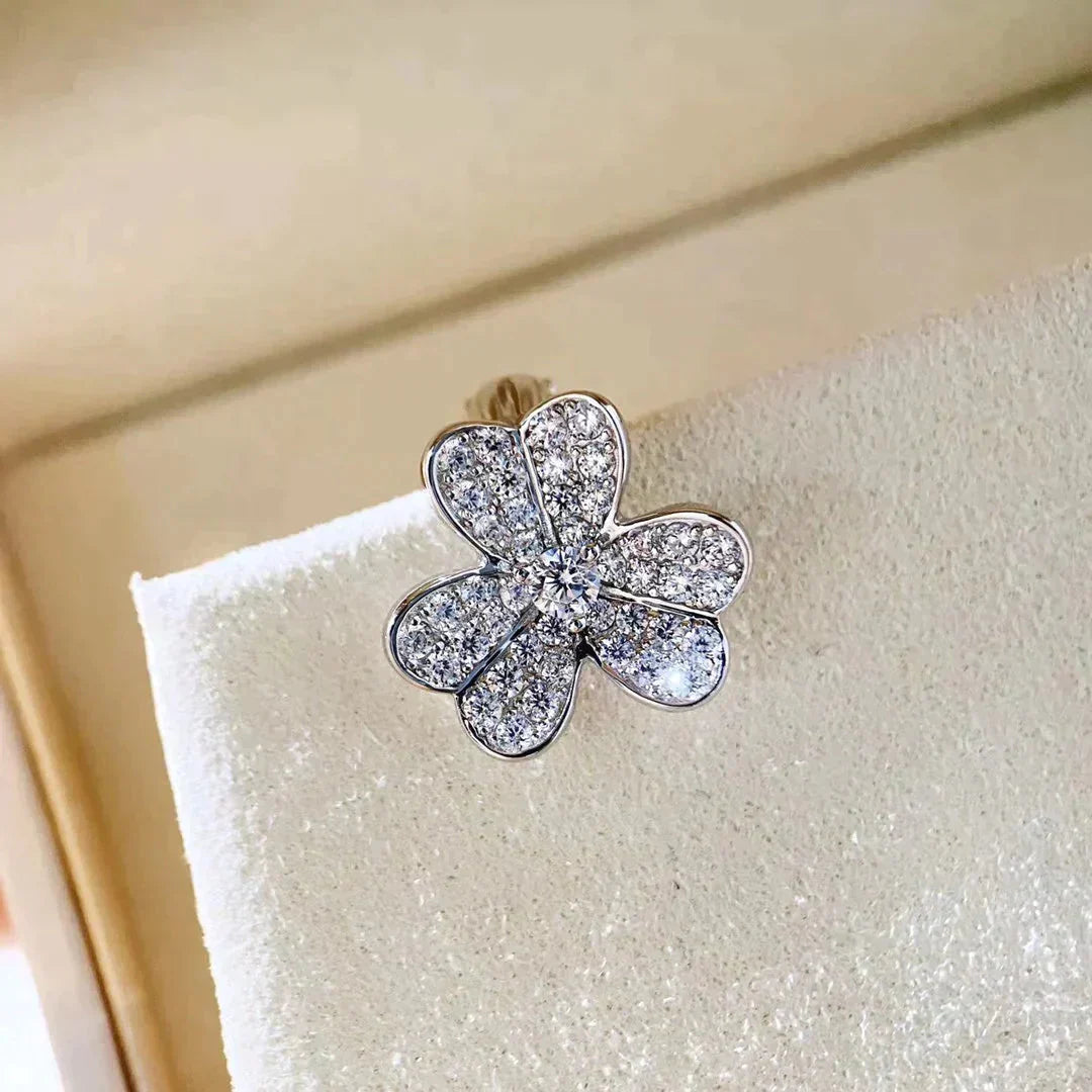 Pomuse CLOVER COMOS DIAMOND EARRINGS SILVER