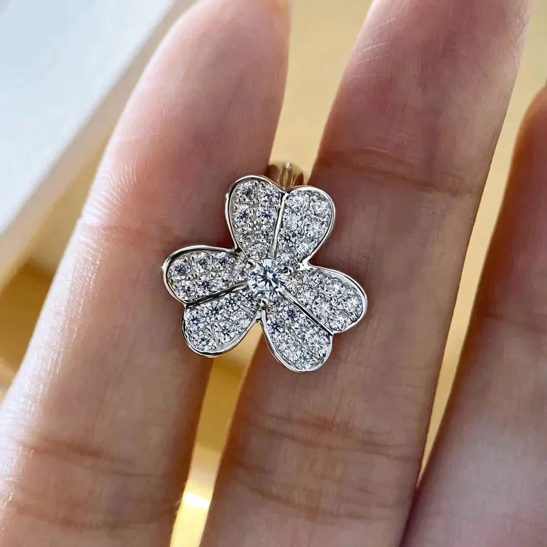 Pomuse CLOVER COMOS DIAMOND EARRINGS SILVER