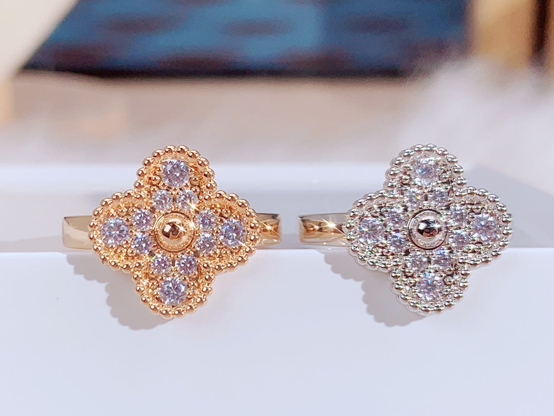 Pomuse CLOVER DIAMOND RING