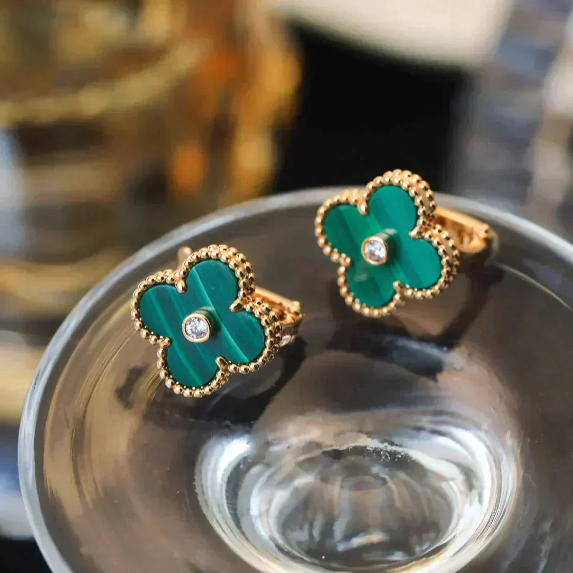Pomuse CLOVER MEDIUM 1 MOTIFS MALACHITE DIAMOND EARRINGS