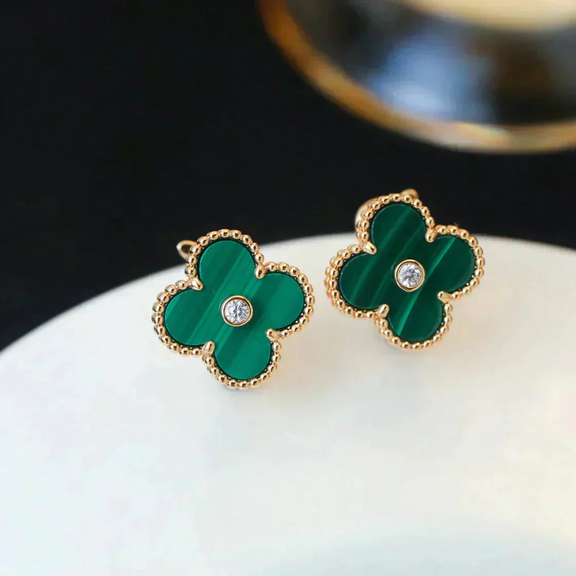Pomuse CLOVER MEDIUM 1 MOTIFS MALACHITE DIAMOND EARRINGS