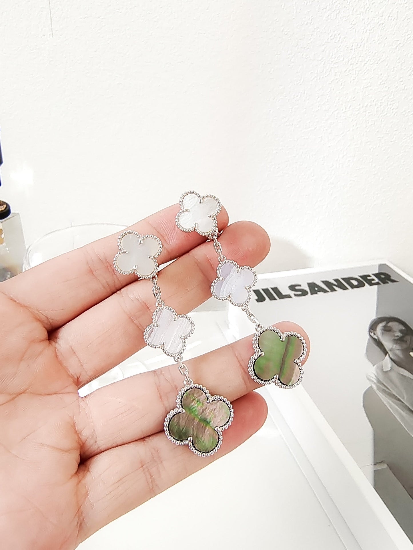 Pomuse CLOVER 3 MOTIFS CHALCEDONY DARK MOP SILVER EARRINGS