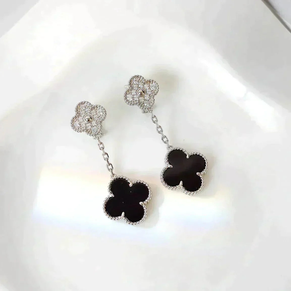 Pomuse CLOVER 2 MOTIFS  DIAMOND ONYX EARRINGS SILVER