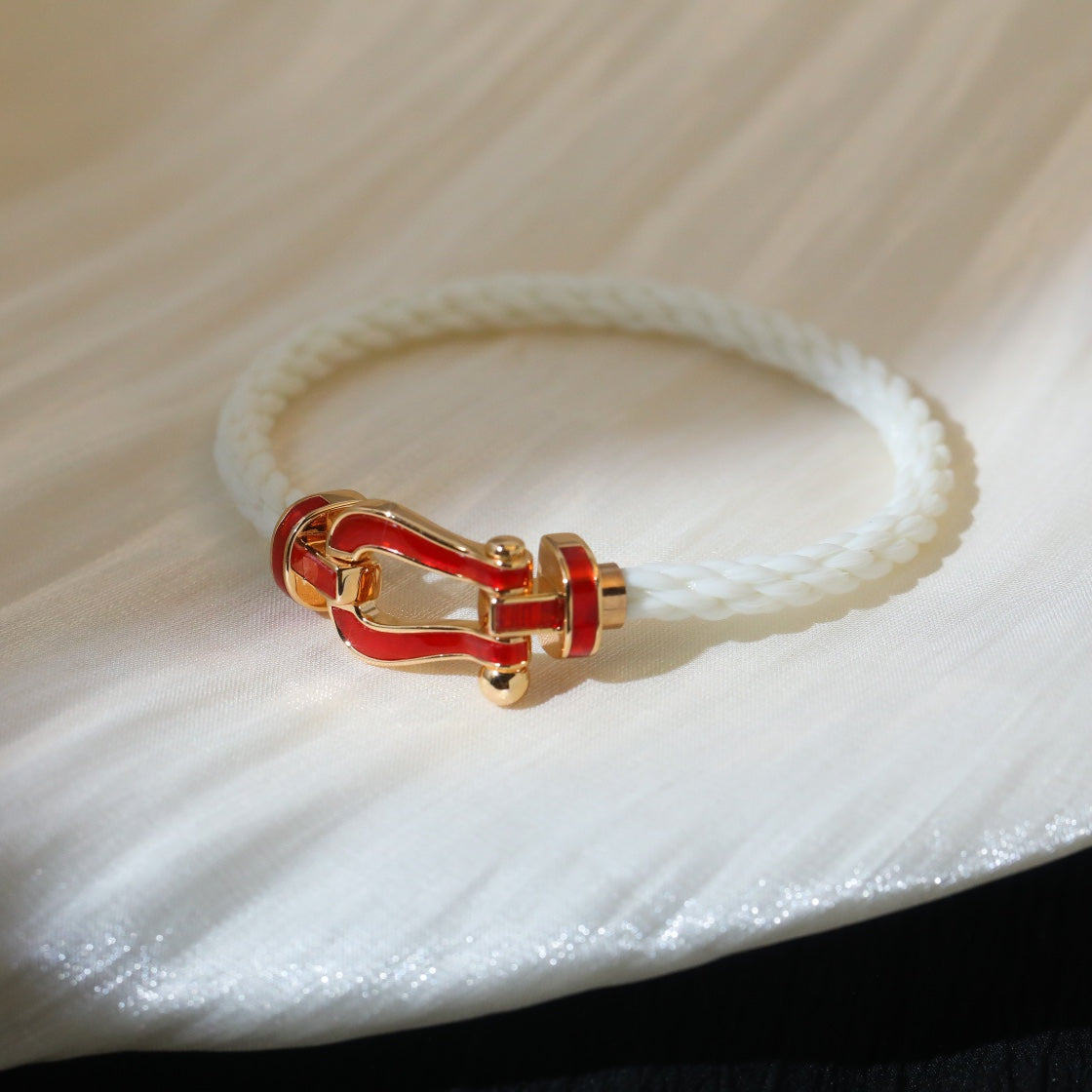 Pomuse FORCE 10 WHITE TEXTILE DIAMOND PAVED