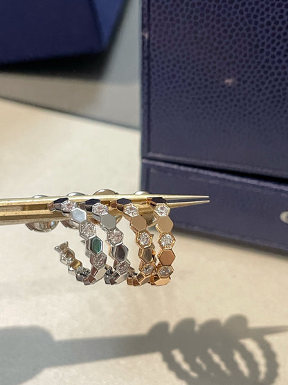 Pomuse Hollow Design Four-Leaf Clover Flower Shape Ring