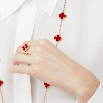 Pomuse CLOVER CARNELIAN RING ROSE GOLD DIAMOND