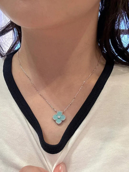 Pomuse CLOVER 1 DIAMOND LIGHT BLUE SILVER NECKLACE