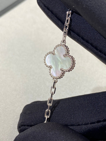 Pomuse CLOVER SILVER MOP 5 MOTIF BRACELET