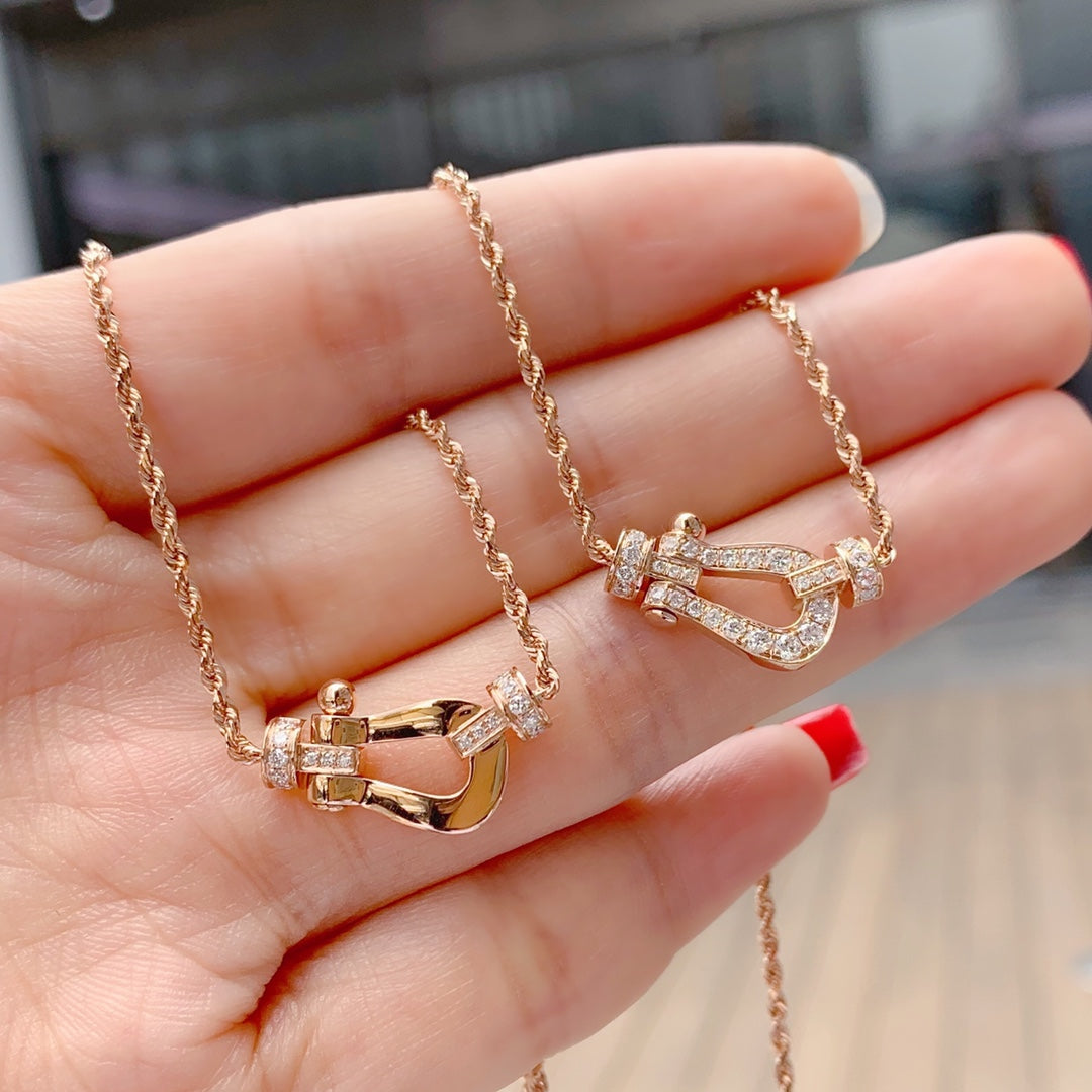 Pomuse FORCE 10 PINK GOLD DIAMOND NECKLACE