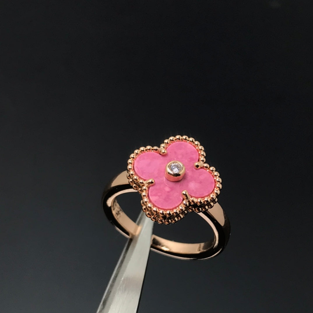 Pomuse CLOVER RHODONITE ROSE GOLD RING