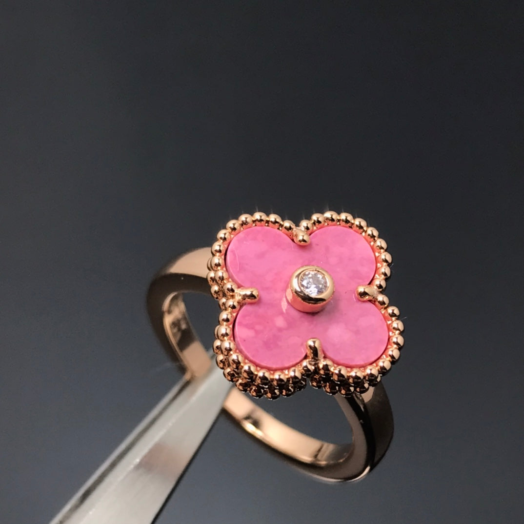 Pomuse CLOVER RHODONITE ROSE GOLD RING