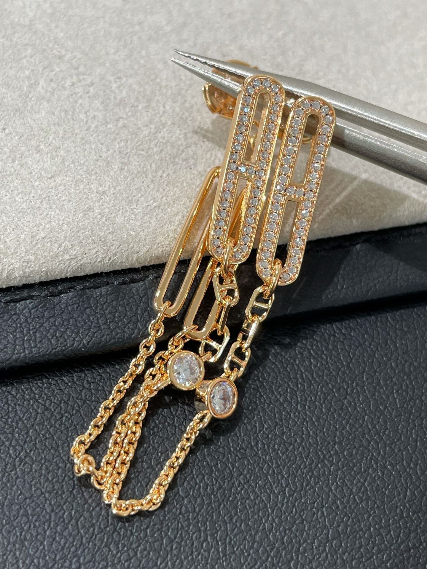 Pomuse CHAINE CHAOS DIAMOND DROP EARRINGS