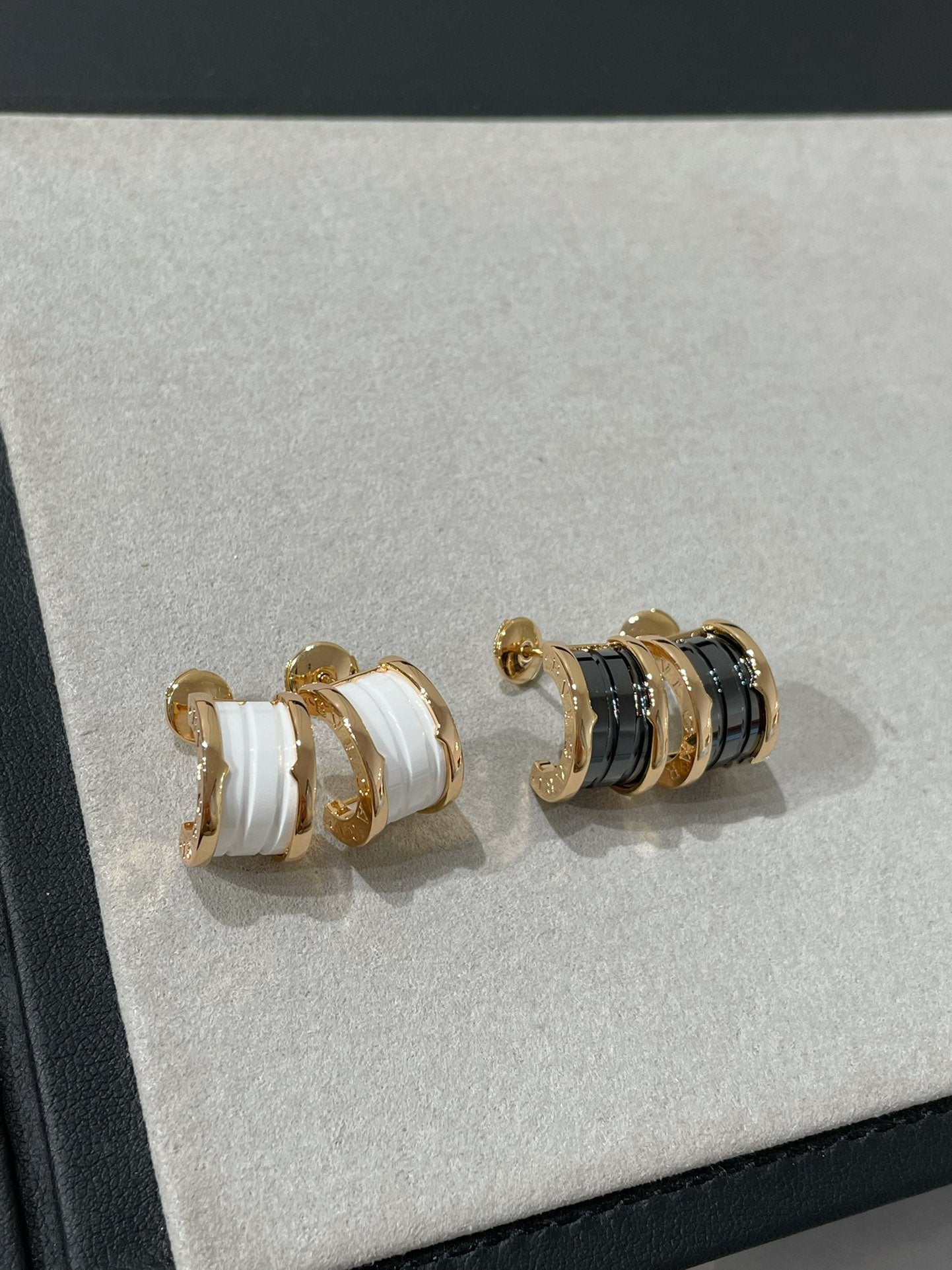 Pomuse ZERO 1 PINK GOLD CERAMIC EARRINGS
