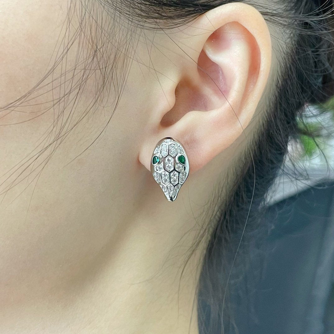 Pomuse SERPENT DIAMOND STUD EARRINGS