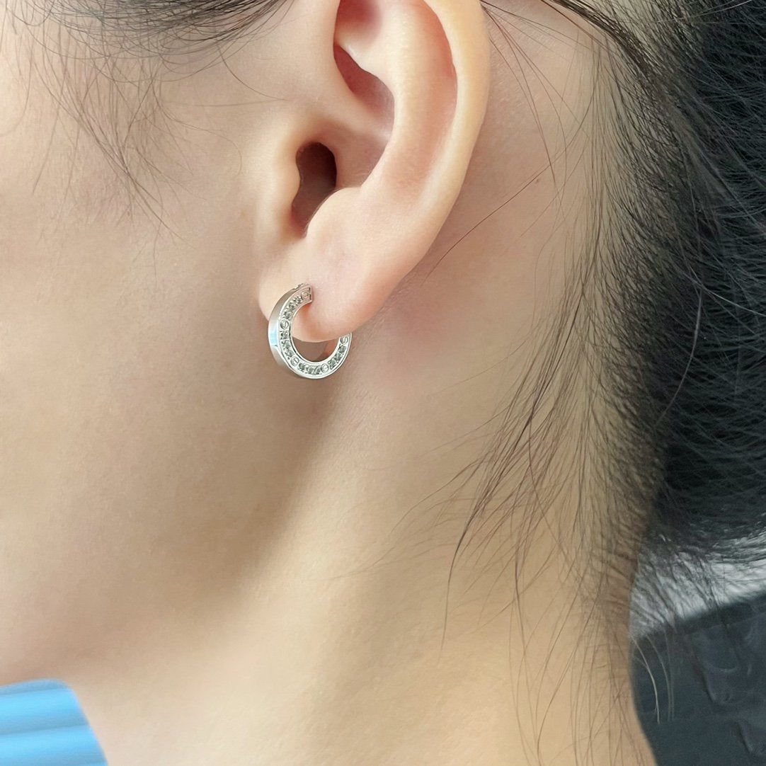 Pomuse LOVE DIAMOND EARRINGS