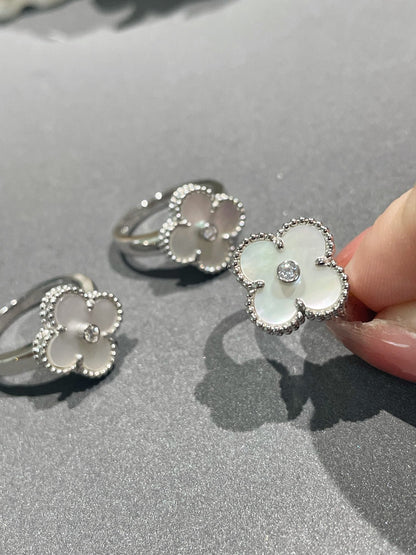 Pomuse CLOVER SILVER MOP DIAMOND RING
