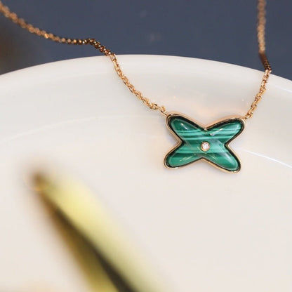 Pomuse JEUX MALACHITE 1 DIAMOND PINK GOLD NECKLACE